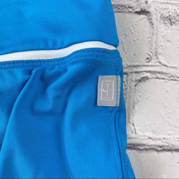 Nike Woman’s Dri Fit Blue with white stripe Tennis Skort size L - Picture 7 of 11